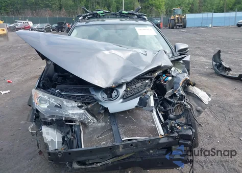 2015 Toyota Rav4 Xle z USA, uszkodzony, nr VIN JTMRFREV9FD146574